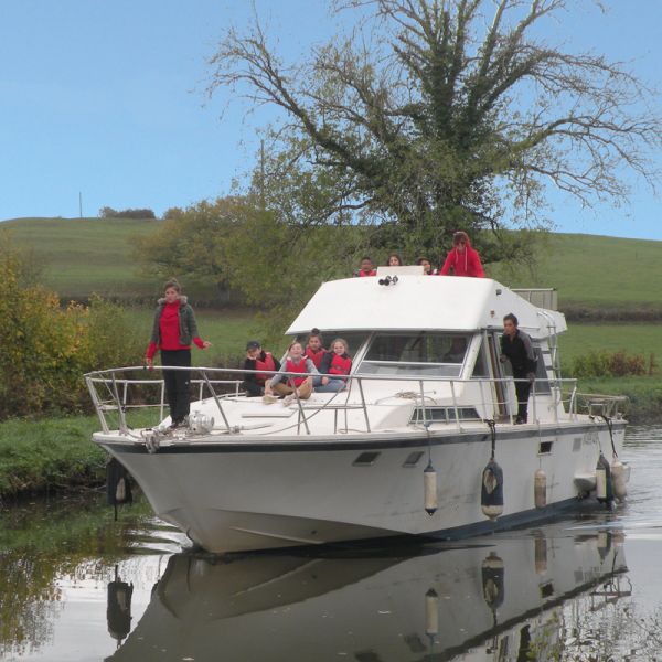 Colo sports et aventure en péniche - 10/13 jours Colo sports et aventure en péniche - 10/13 jours