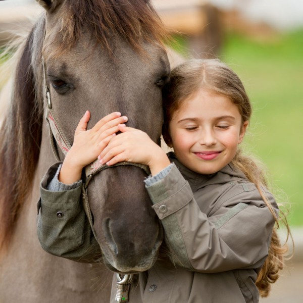 Colonie de vacances été 2024 enfant VACAF camp équitation